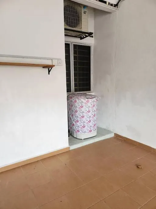 D'Haja 6 Klia Sepang With 3 Ac & Free Wi-Fi Villa Banting  Malaysia
