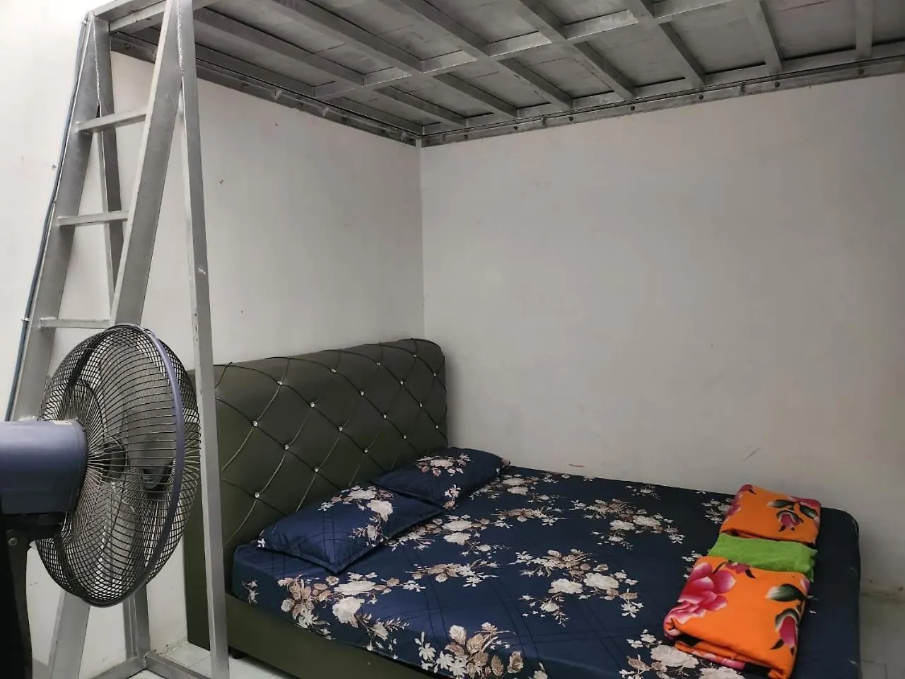 D'Haja 6 Klia Sepang With 3 Ac & Free Wi-Fi Villa Banting  Holiday home Banting (Selangor)